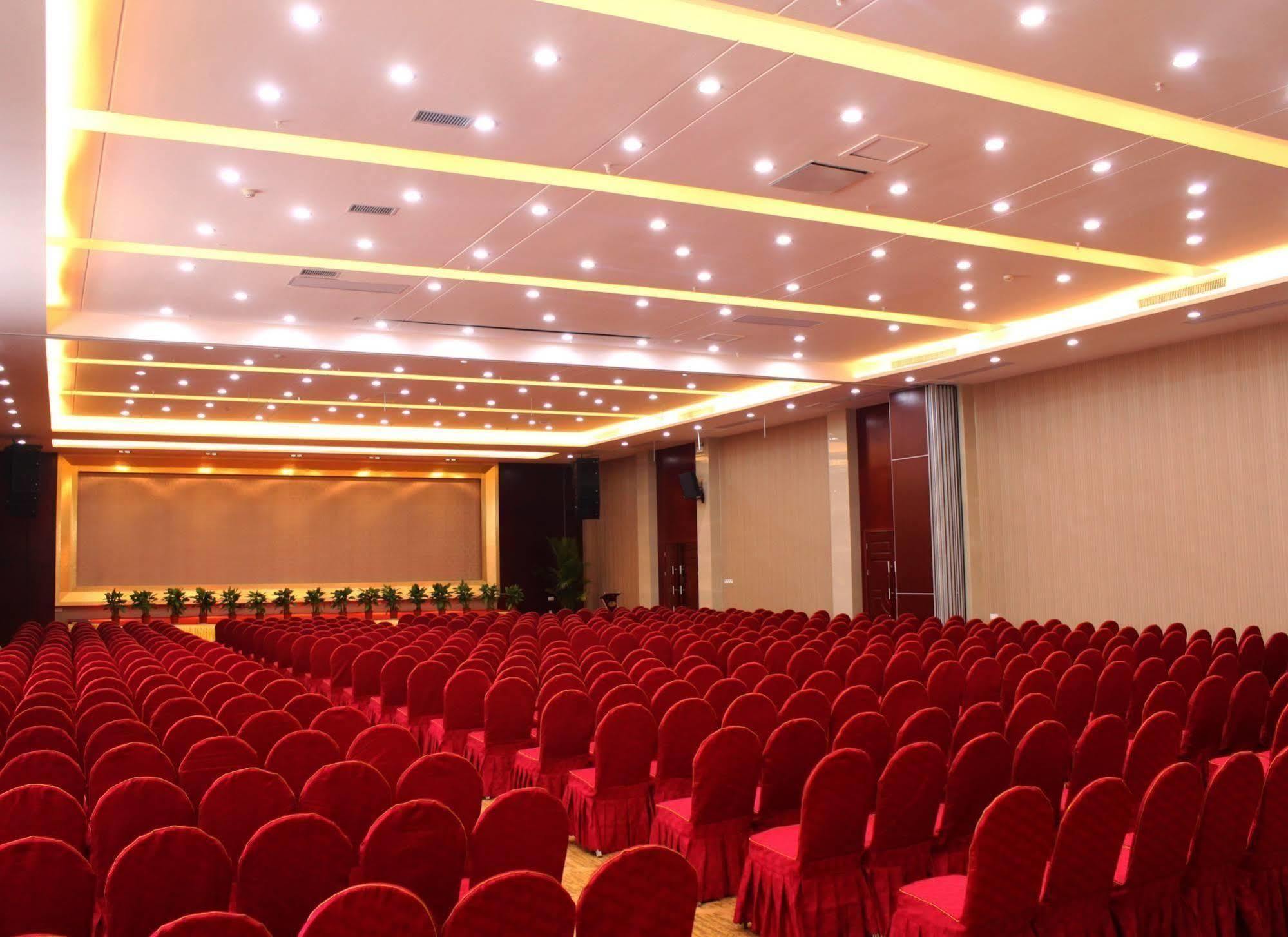New Beacon Runfeng International Hotel Wuhan Buitenkant foto