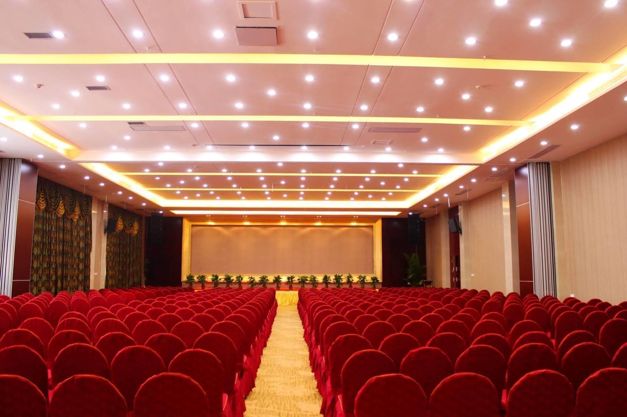 New Beacon Runfeng International Hotel Wuhan Buitenkant foto