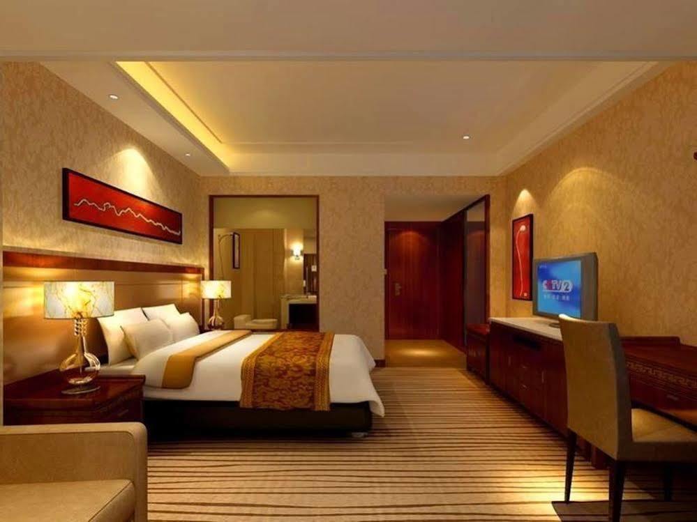 New Beacon Runfeng International Hotel Wuhan Buitenkant foto