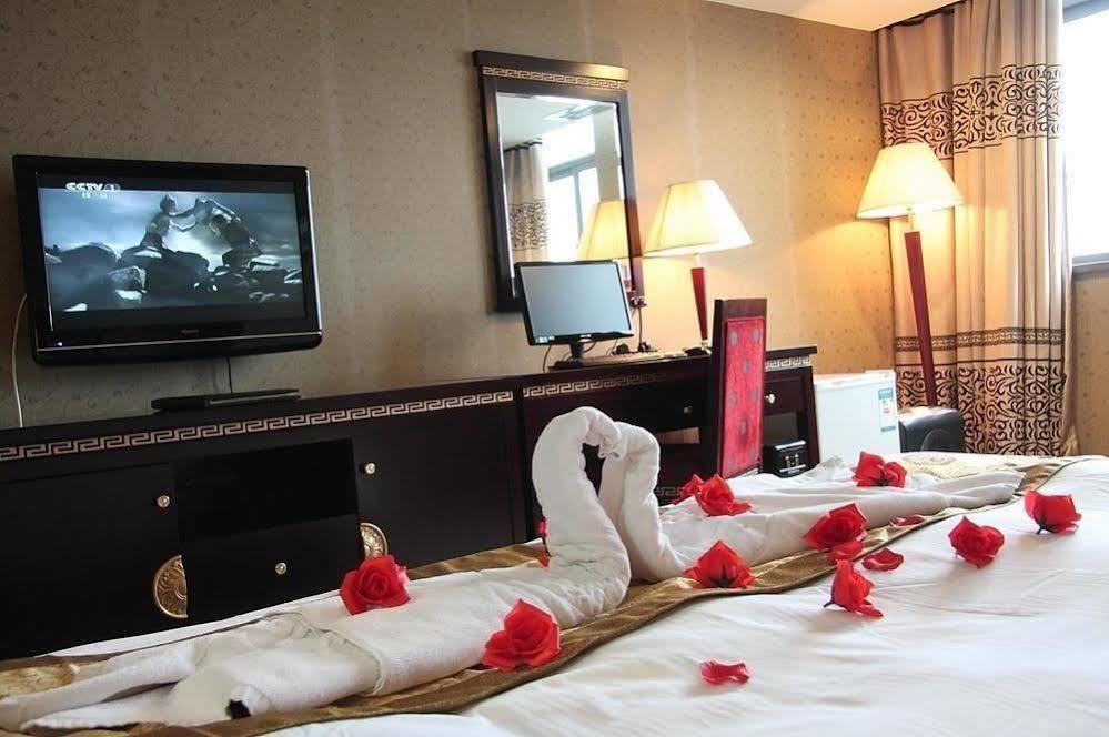 New Beacon Runfeng International Hotel Wuhan Buitenkant foto